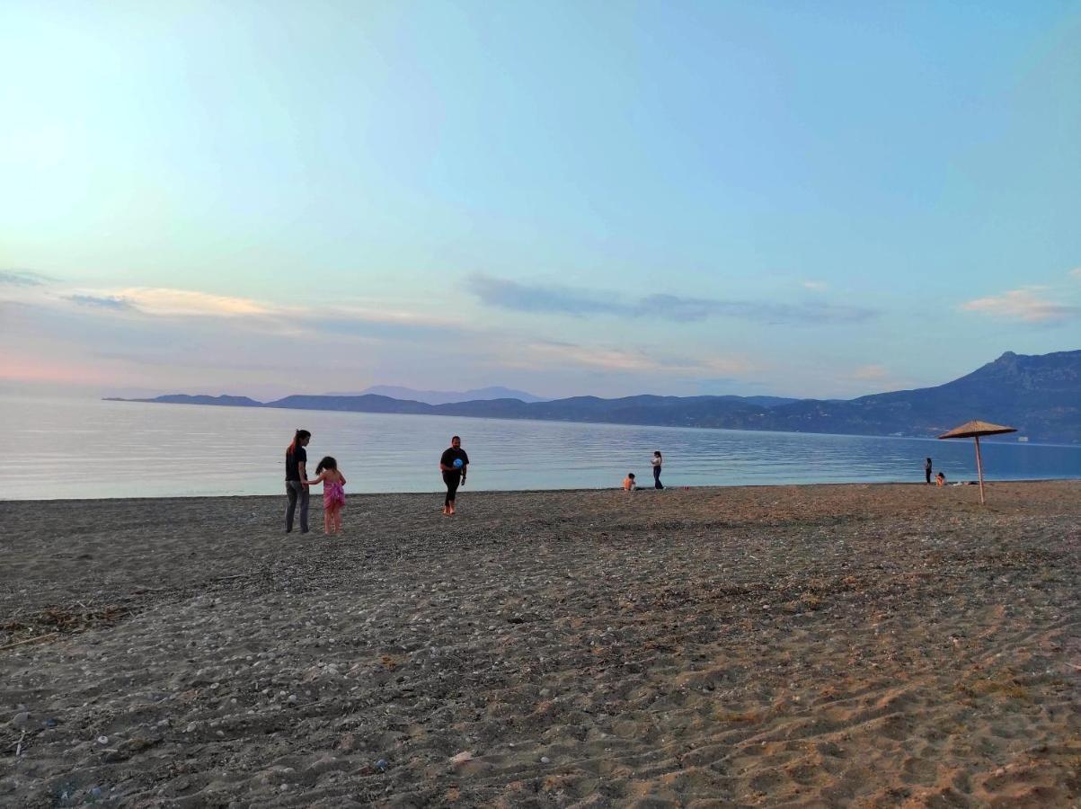 Sun, Sea, And Sand-Only 20 Footsteps To The Beach Corinto Esterno foto